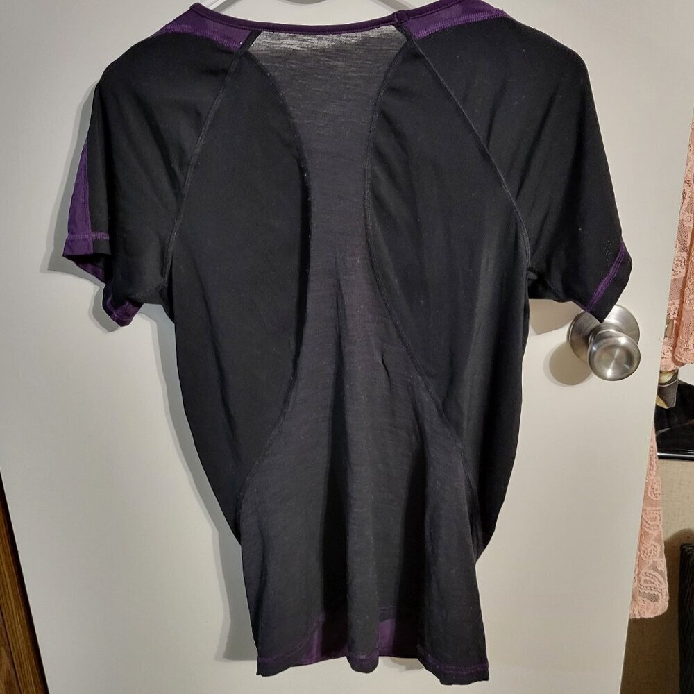 Nike Running Training Top Ribbed Material TIGHT FIT Size L - Picture 2 of 6